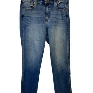 Universal Thread Medium Wash Jeans